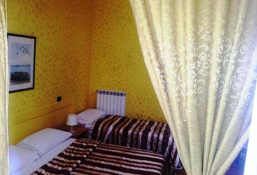 سوئیت 2 خوابه, Dei Gerolomini