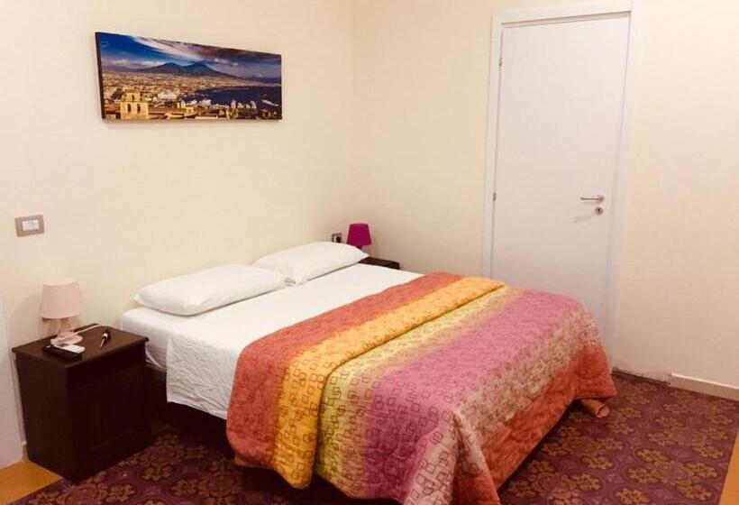 اتاق پنت هاوس, Dei Gerolomini