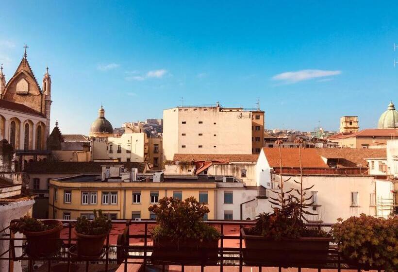 اتاق پنت هاوس, Dei Gerolomini