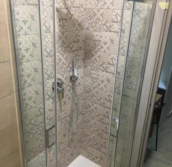 سوییت لوکس, Dei Gerolomini