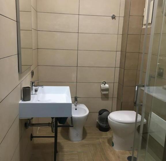 سوییت لوکس, Dei Gerolomini