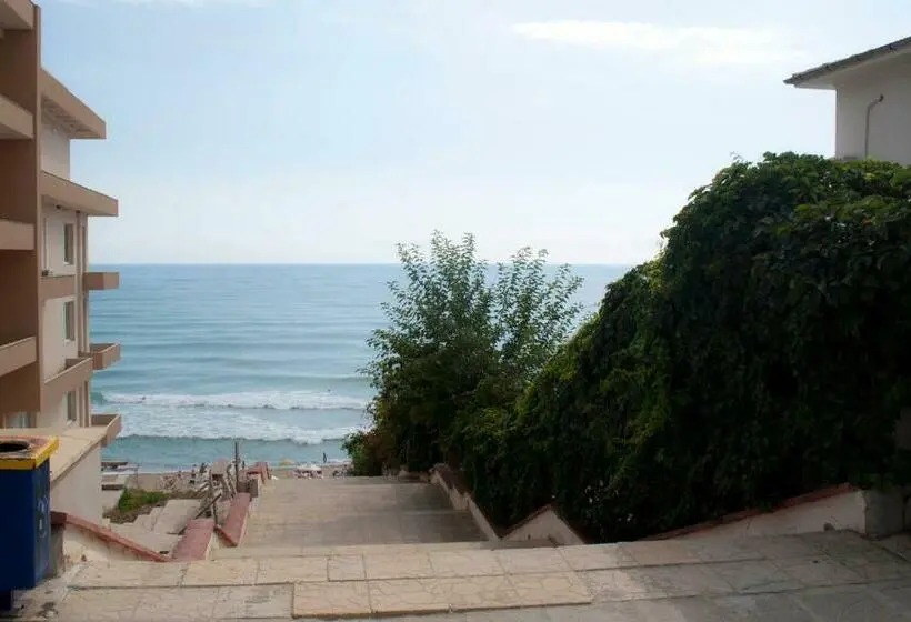 Triple Room Sea View, Ivanka Guest House