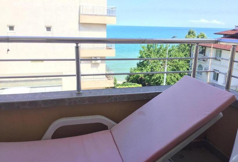Студио Стандарт Вид на Море с Балконом, Ivanka Guest House