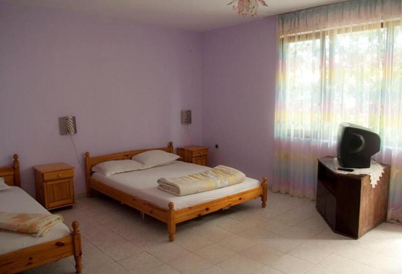 Номер Стандарт, Ivanka Guest House