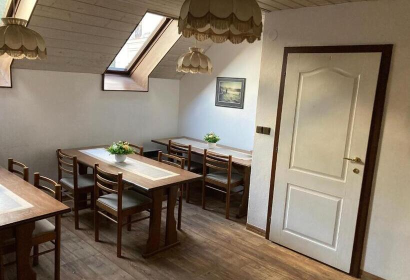 带2个卧室的公寓, Penzion Breuer