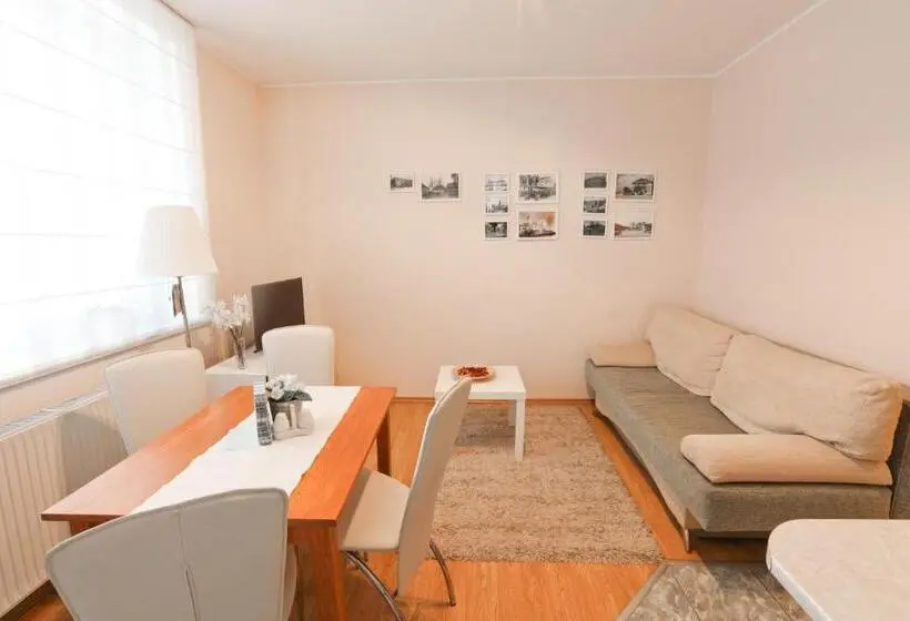 Comfort-huoneisto 1 Makuuhuone, Penzion Modul
