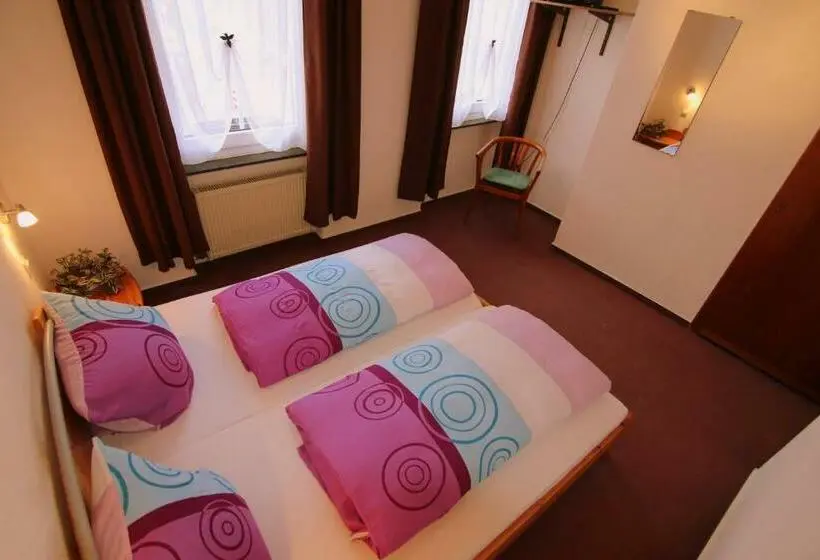 Standard-huone, Pension Chapeau Claque