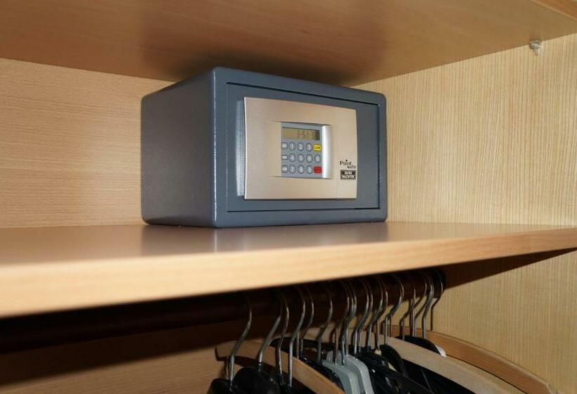 اتاق استاندارد, Pension Strolz