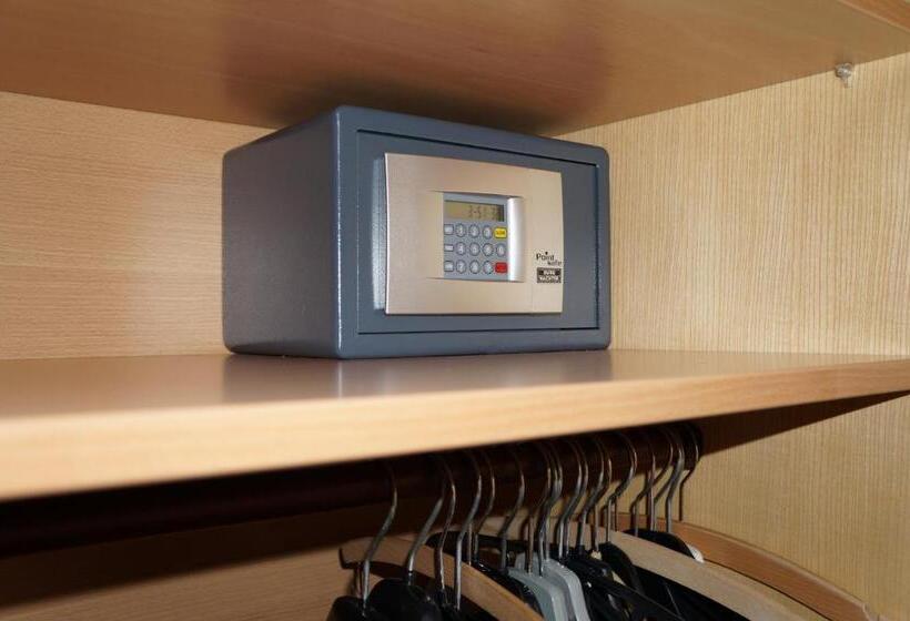 اتاق استاندارد با بالکن, Pension Strolz