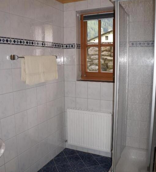 آپارتمان 2 خوابه, Pension Strolz