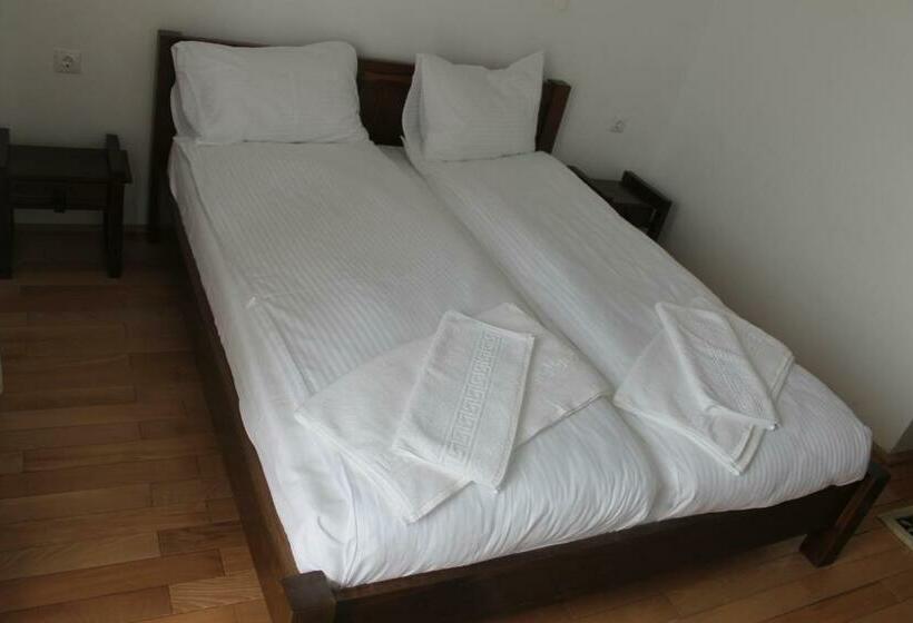 Номер Стандарт, Pensiunea Muntele Alb