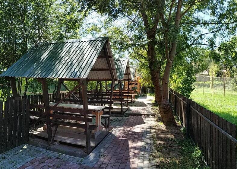 اتاق استاندارد سه نفره, сімейний еко готель вежа бойка