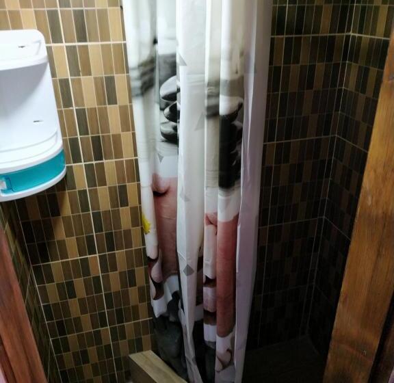 اتاق استاندارد با چشمانداز کوهستان, сімейний еко готель вежа бойка