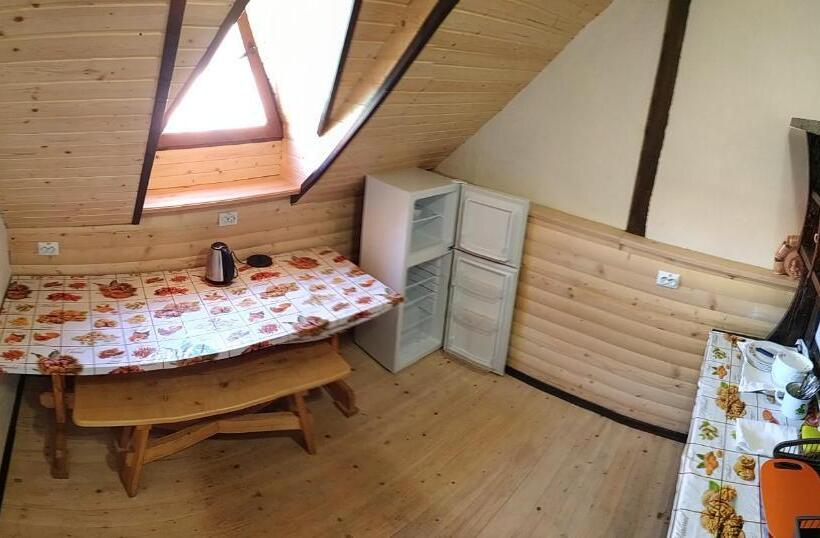 خانه 1 خوابه, сімейний еко готель вежа бойка