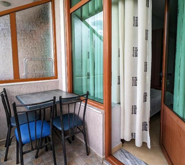 חדר סטנדרט לשלושה, Vila Vadeha