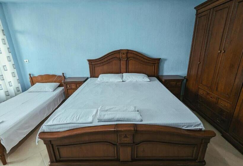 חדר משפחתי, Vila Vadeha