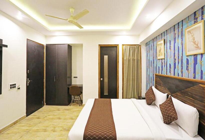 غرفة قياسية سرير كينج, Gl Suites Near Delhi Airport