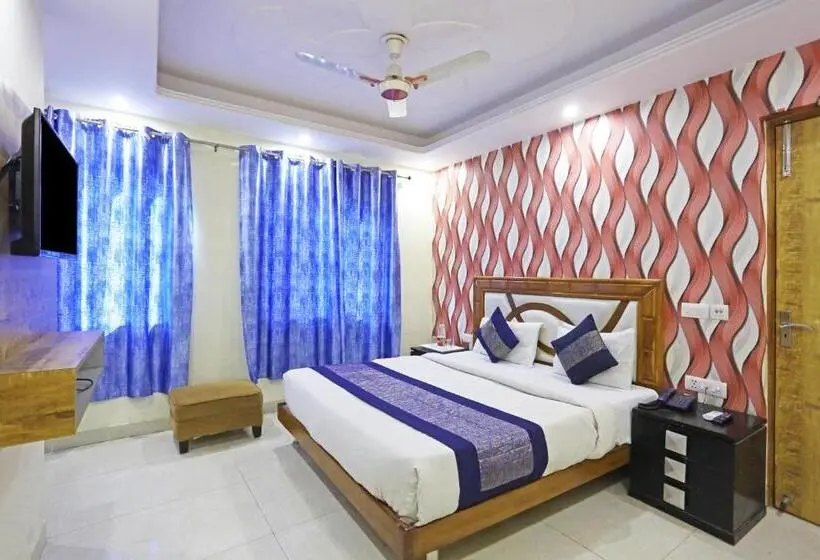 اتاق استاندارد با تخت بزرگ, Gl Suites Near Delhi Airport