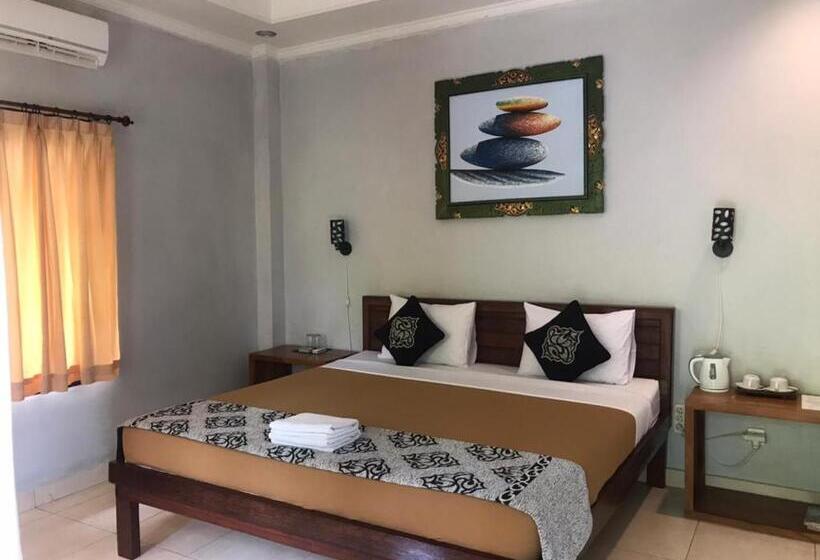 غرفة قياسية مزوَّدة بشُرفة, A_one House