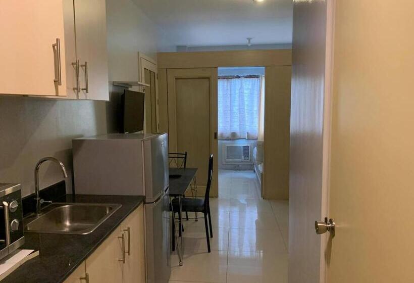 2 Bedroom Apartment, Wind And Sea At Sea Residences