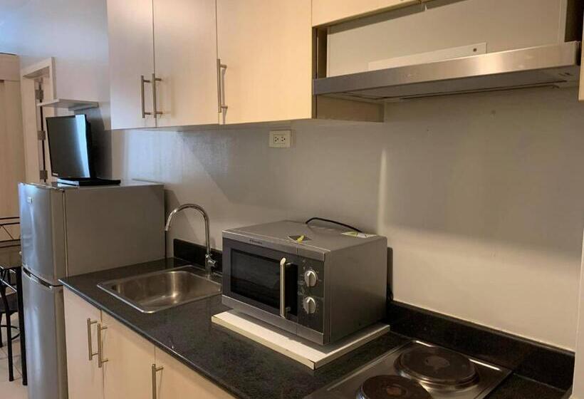 2 Bedroom Apartment, Wind And Sea At Sea Residences