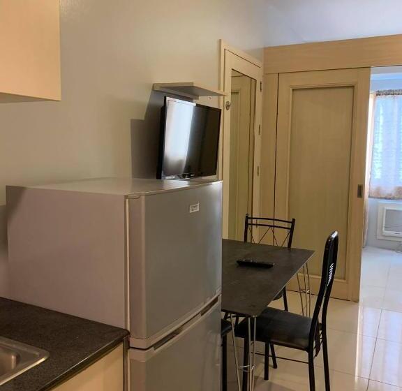 2 Bedroom Apartment, Wind And Sea At Sea Residences