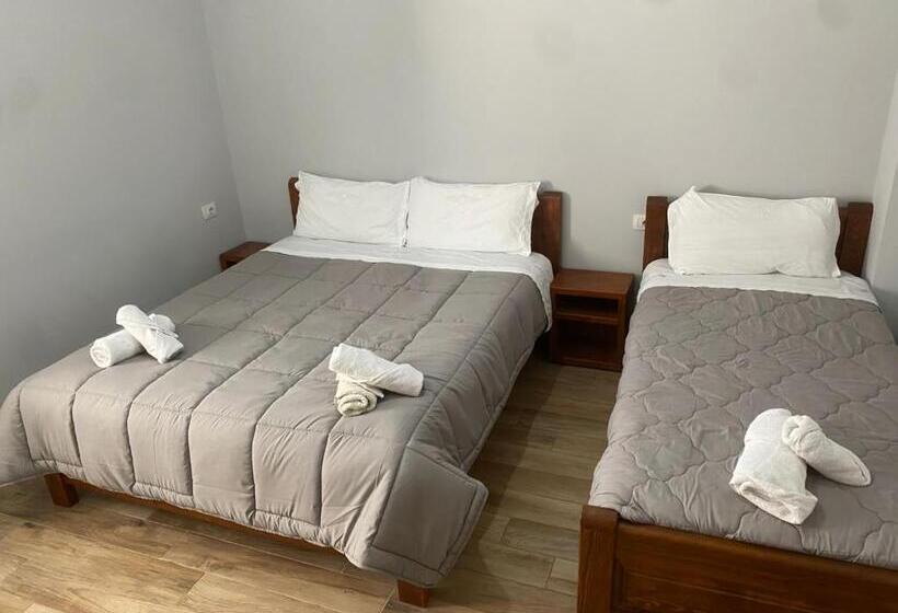 اتاق خانوادگی با سرویس بهداشتی مشترک, Bujtina Tinari Theth