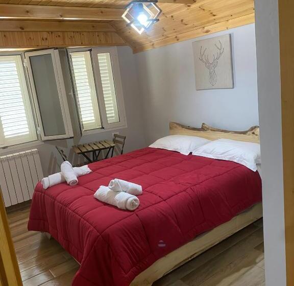 اتاق استاندارد با چشم‌انداز کوهستان, Bujtina Tinari Theth