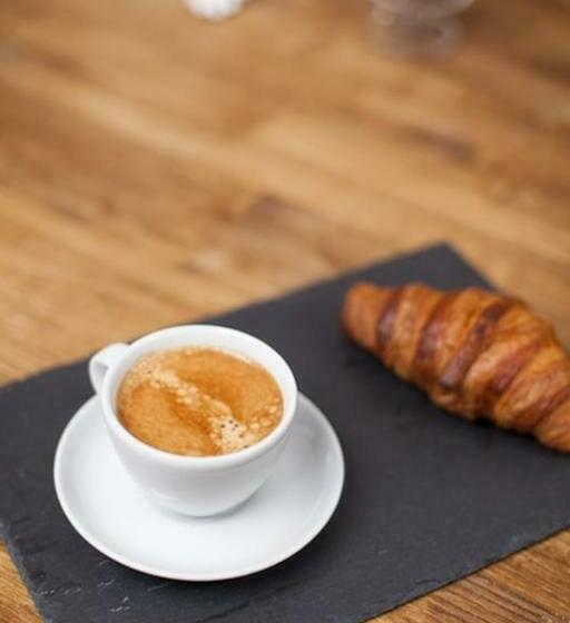 غرفة قياسية, Mesón Kubano B&b