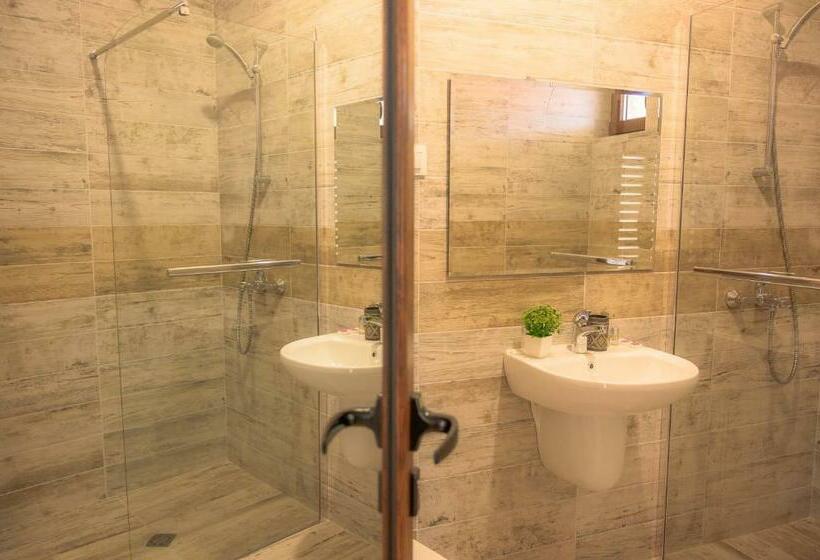 إستديو عائلى, вила влахов