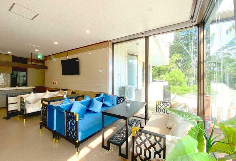 اتاق اکونومی, Fuji Yamanakako Resort