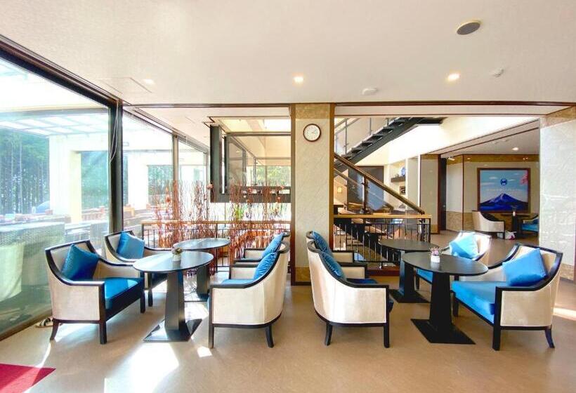 اتاق اکونومی, Fuji Yamanakako Resort