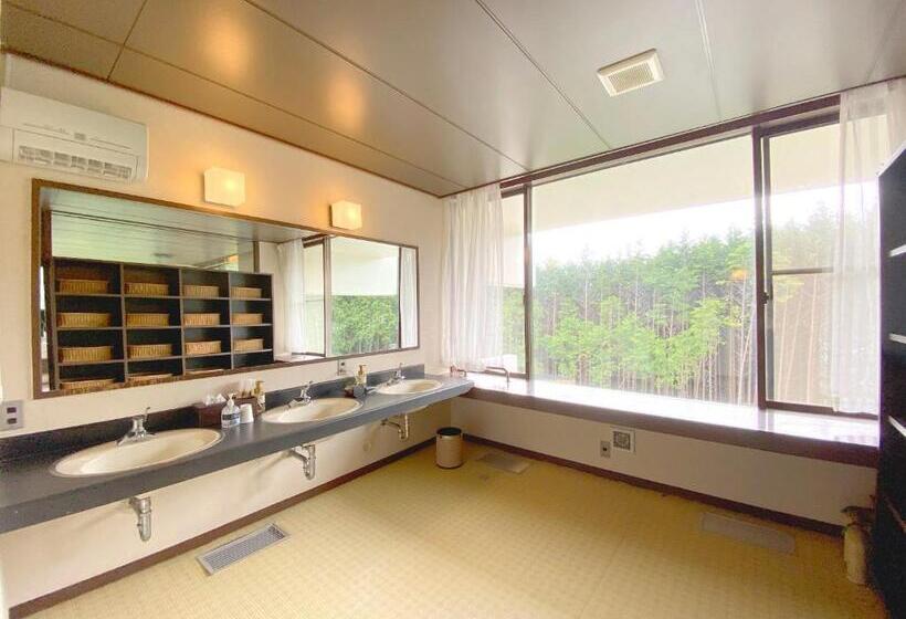 اتاق استاندارد چهار تخته, Fuji Yamanakako Resort