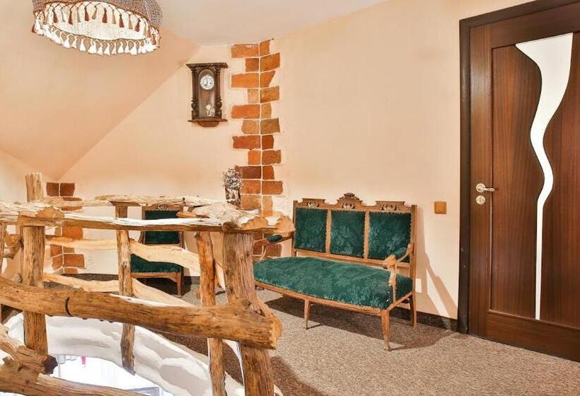 آپارتمان دوبلکس 1 خوابه, грибова хата