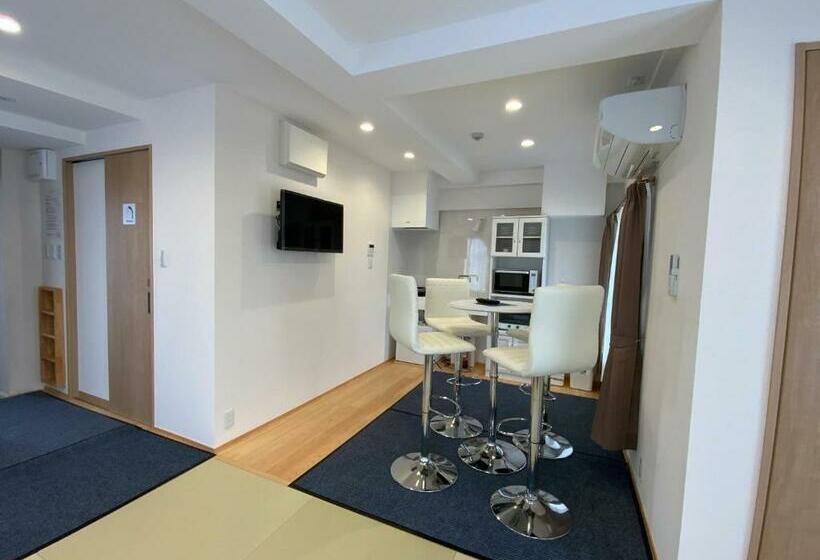 Chambre Quadruple Standard, オレンジの風