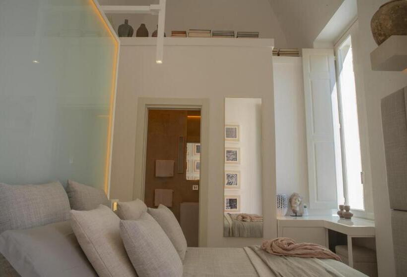 اتاق لوکس با بالکن, Palazzo Lecce  Epoca Collection