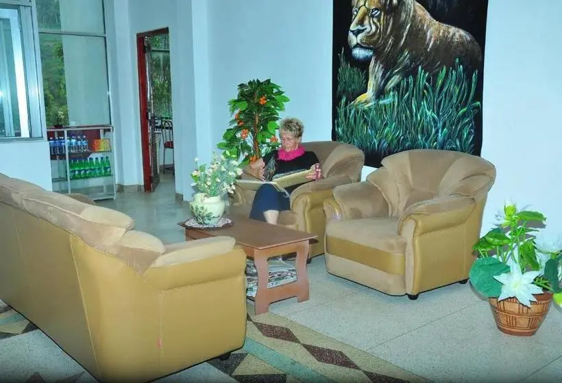 Familienzimmer, White Elephant