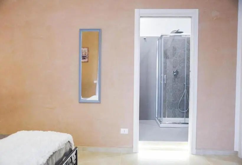 اتاق لوکس, La Corte Di Bismary B&b