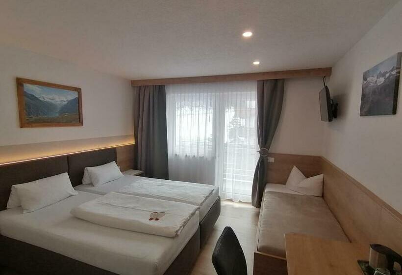 Номер Стандарт с Балконом, Gästehaus Holaus