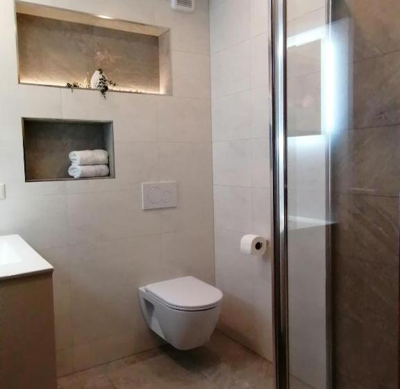 Апартаменты 2 Спальни, Gästehaus Holaus