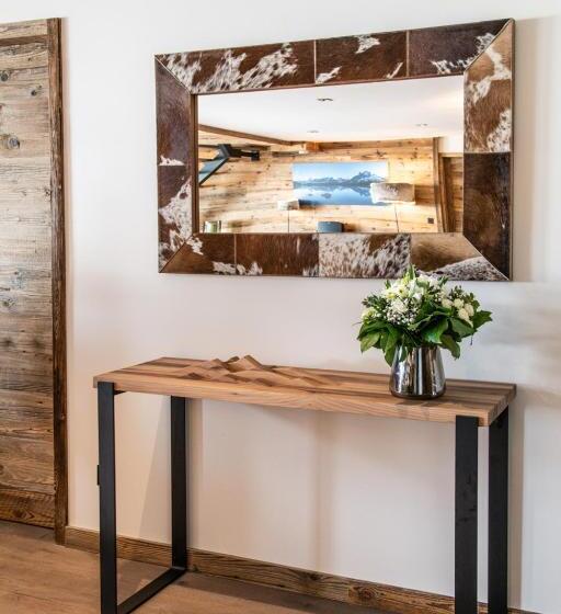 Апартаменты Superior 1 Спальня, Manali Lodge By Alpine Resorts