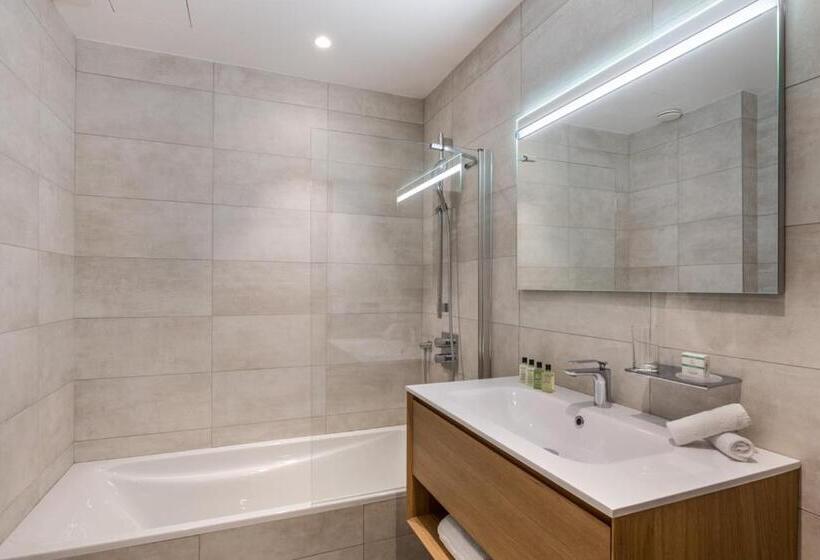 Апартаменты Deluxe 1 Спальня, Manali Lodge By Alpine Resorts