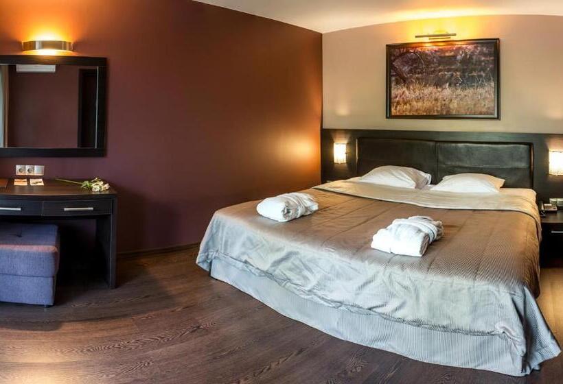 سوئیت جونیور با چشمانداز باغ, Bartolomeo