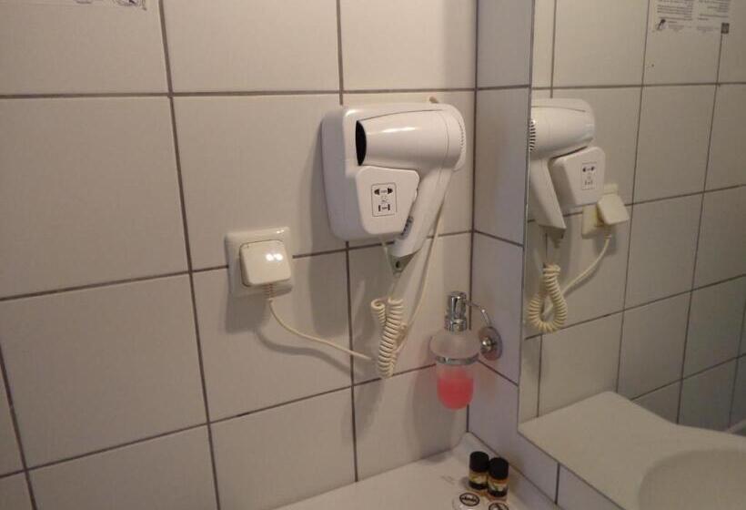 スタンダードルーム, Corali