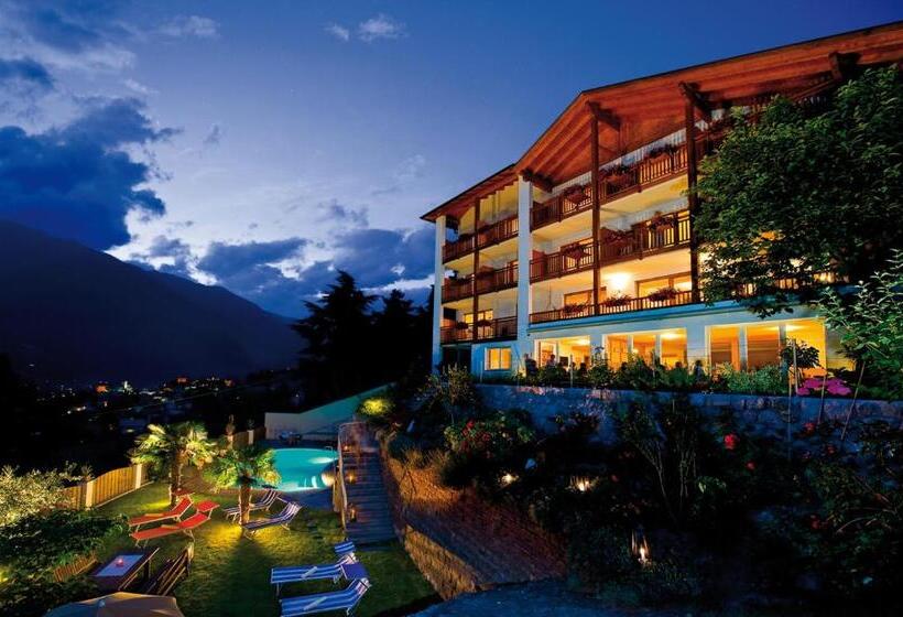 Семейный Номер, Garni Ehrenfels