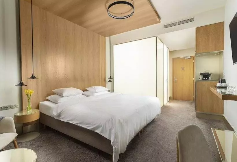 Deluxe-huone, Golf Prague