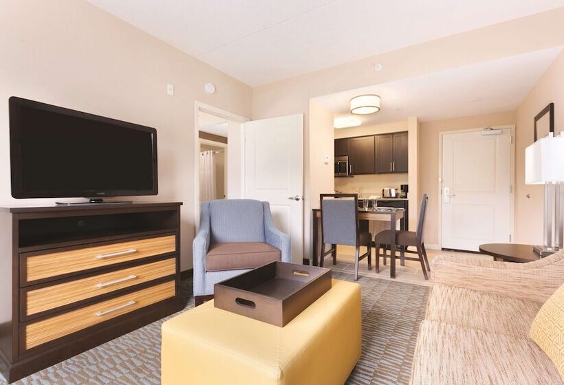 스위트, Homewood Suites Atlanta Airport North