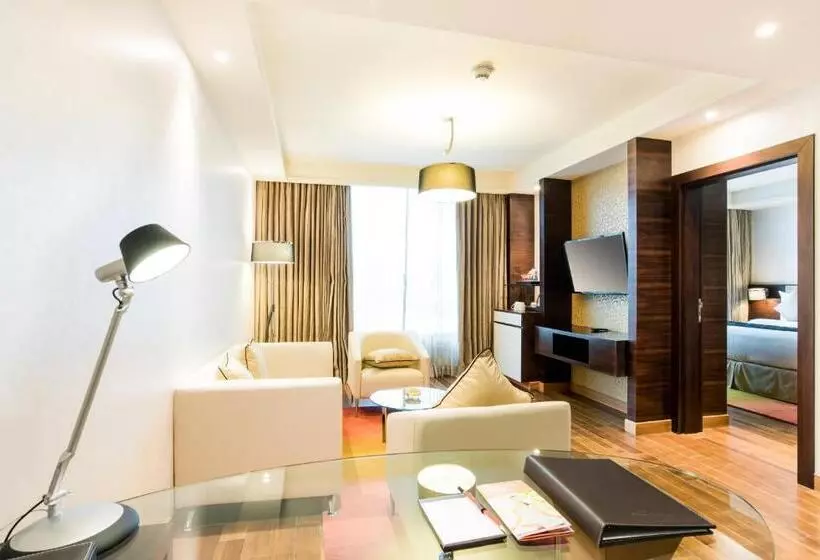 スイート, Howard Johnson By Wyndham, Hebbal, Bengaluru