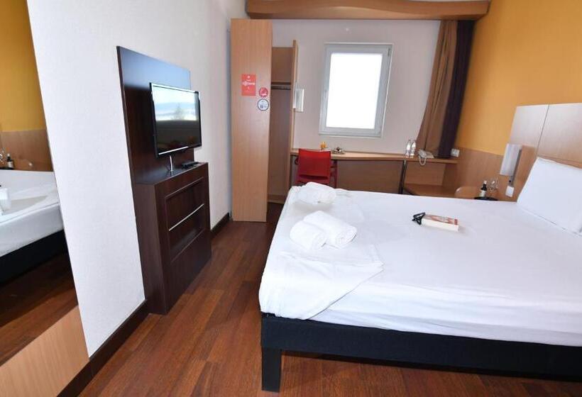 Номер Стандарт, Ibis Sofia Airport