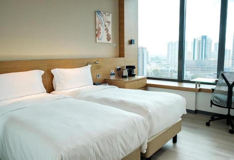 اتاق استاندارد, One Farrer